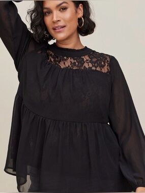 torrid Black Lace sheer Tunic blouse sz 2